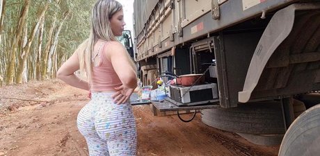 Aline FUtcher Ouriques beautiful star galleries