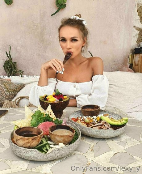 lexy y nice star pic