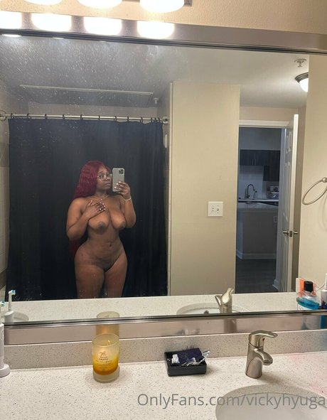 vickyhyuga pretty actress pictures