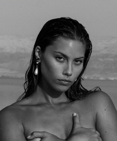 Yeela Frumkin erotic model gallery