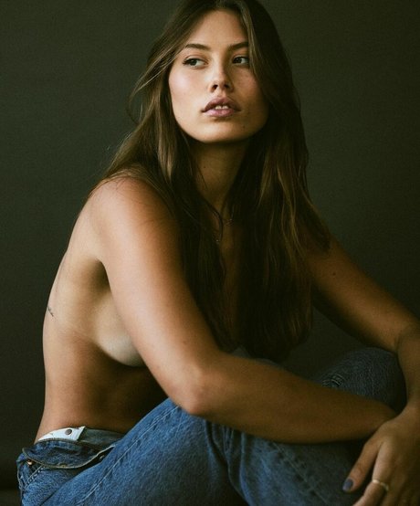 Yeela Frumkin star sexy images