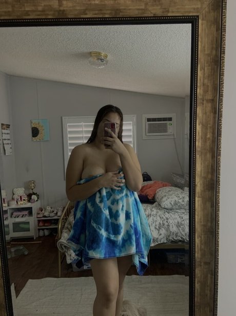 Kassbekillin model adult images