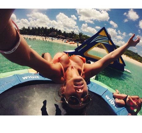 Taylor Altom pornstar pretty image