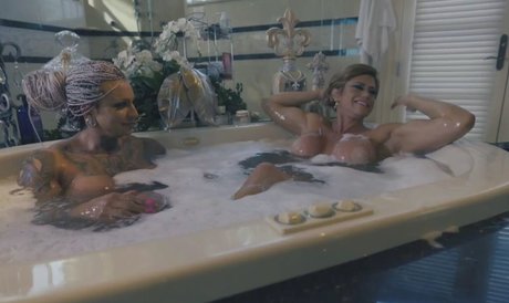 Dona Lyann Pohl naked pornstar photos