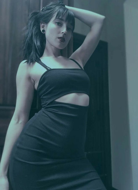 Pensivecajun model photos