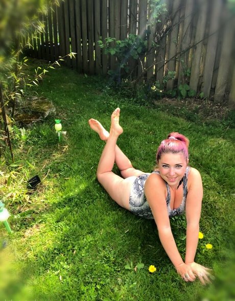 lilpinkalien pornstar best photos