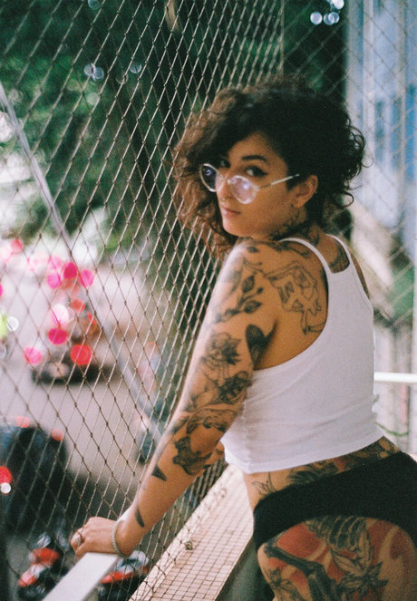 julh4 free model sex photos