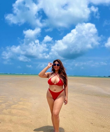 Yen manalo model nudes pictures