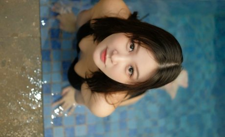 Chasandra Florence pretty actress photos