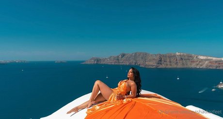 ayishadiazfeet beautiful actress photos