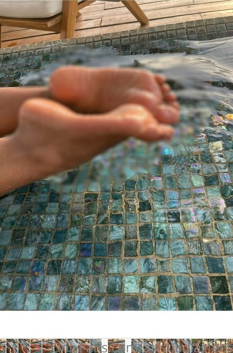 ayishadiazfeet pornstar beautiful pictures