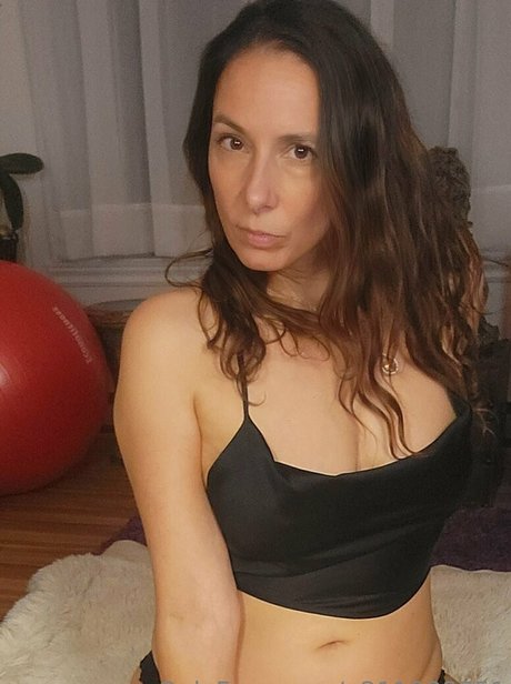 lamasseuse pretty model photos