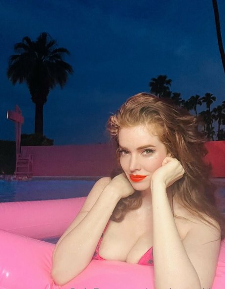 Marlo Meekins free star photos