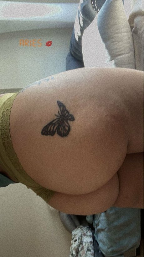 rozaybae adult actress photo