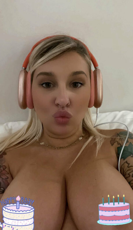 kittyautumnmeow model sexy picture