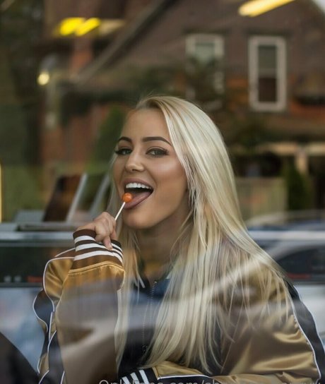 Shannon Henry art star images