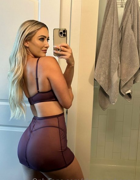 Shannon Henry model erotic pics