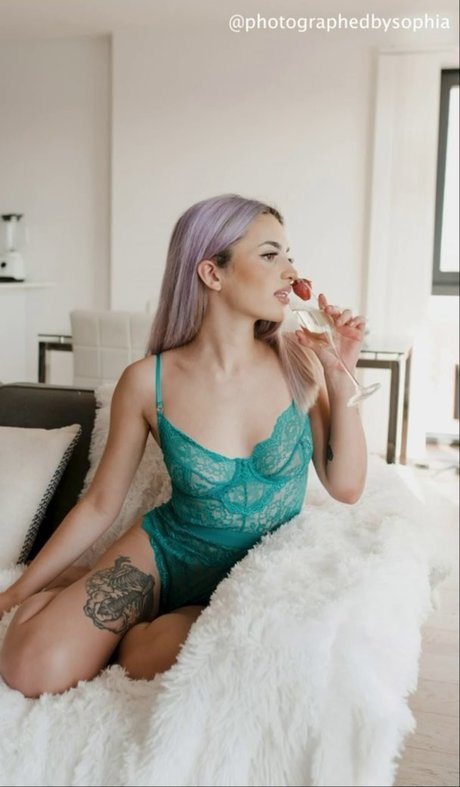 Miaxmon pornstar hot pics