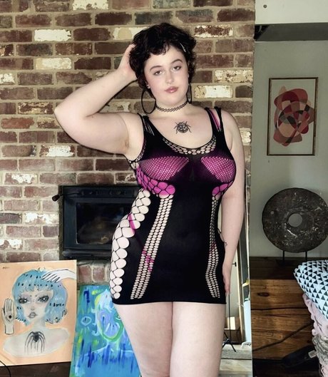 milabloomoo pornstar pretty photos