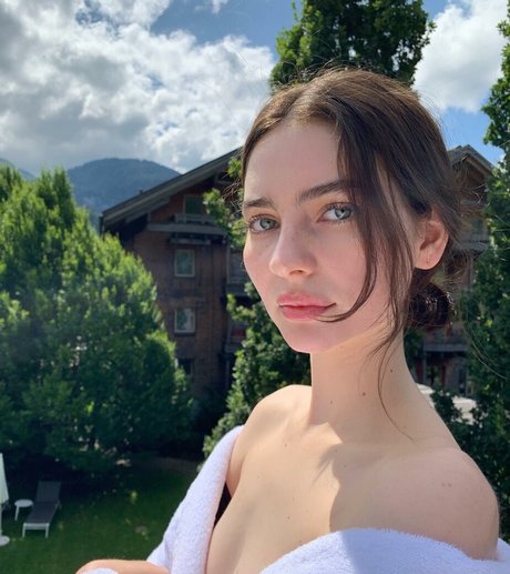 Meadow Walker exclusive pornstar img