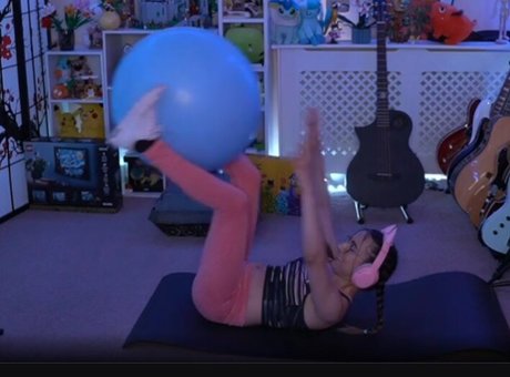 Millie Mossiae naked pornstar img