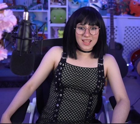 Millie Mossiae pornographic model image