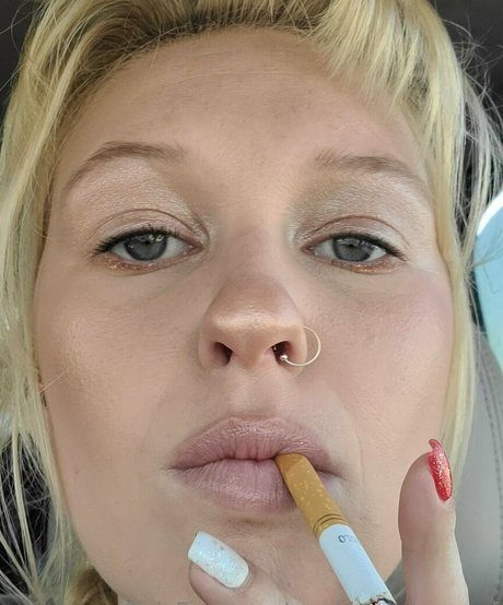 smokingprincessof nude actress gallery