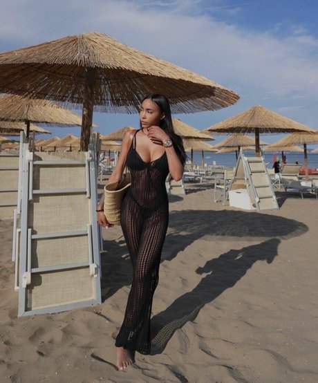 Paola Henriquez pornstar xxx img