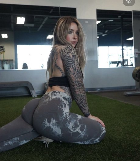 Strongwifu adult star img