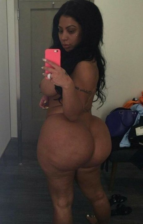 Persianbaddie nude pornstar pics