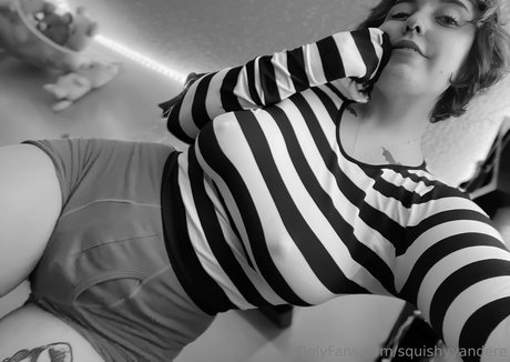 squishyyandere free actress pic