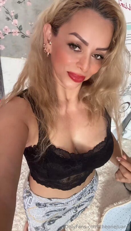 theonejuana nude actress images