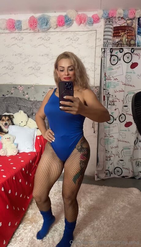 theonejuana pornstar erotic images