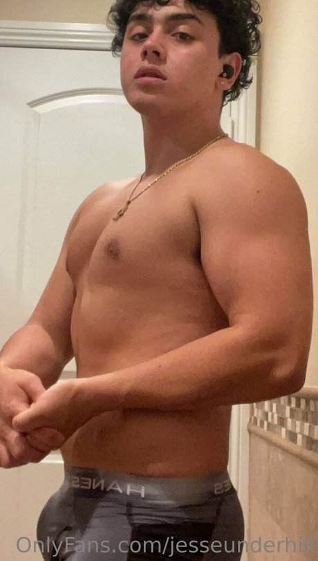 jesseunderhill model adult img