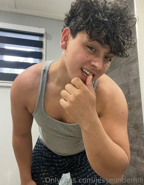 jesseunderhill erotic pornstar img