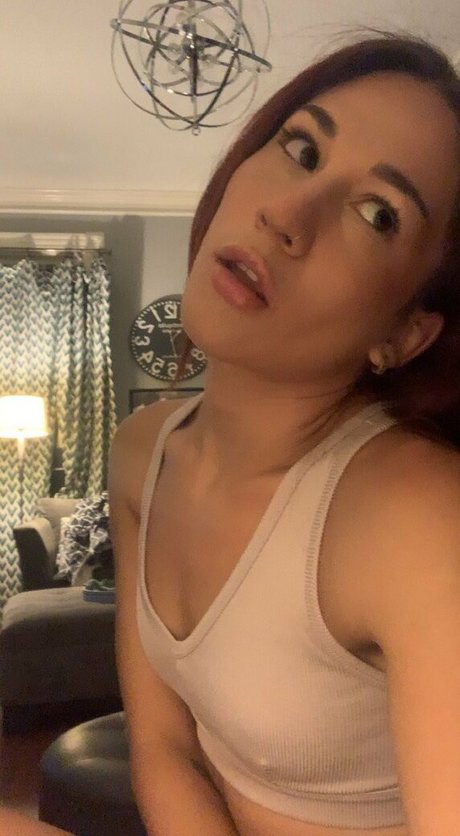 Drewcilla exclusive model picture