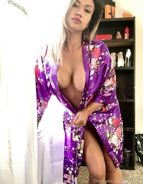 Atqofficial high quality actress picture