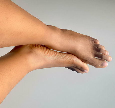 bigbootytechnerd model nudes gallery