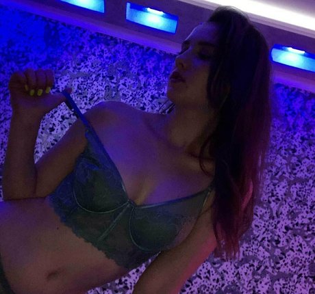 babe lilit star nice photos