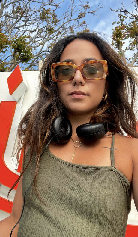 Mariane Sakay free actress img