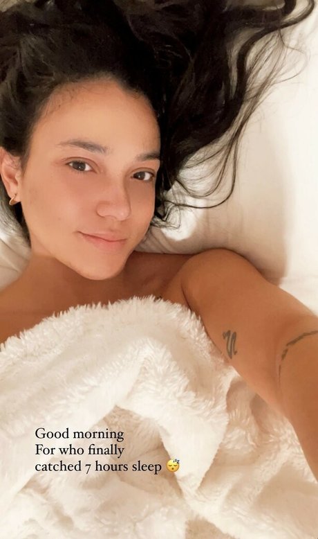 Mariane Sakay star exclusive pics