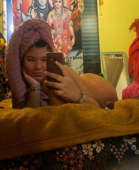 viivenuz star adult gallery