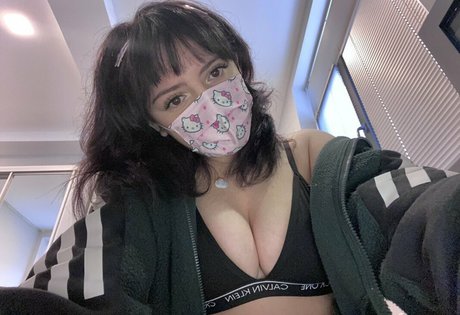 Avanie pornstar hot galleries