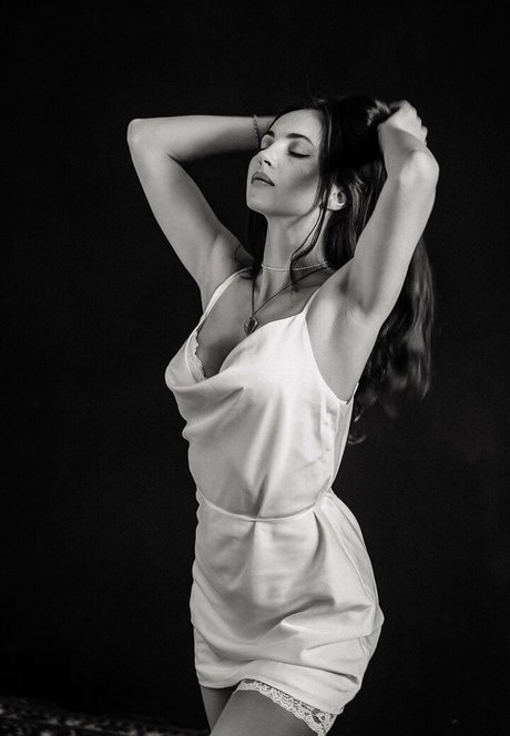 Sunshine13_ free model picture