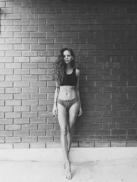 Irina Adelina star nudes img