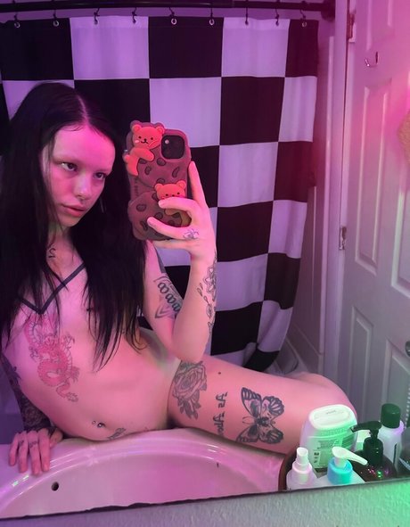 lolaslands pornstar xxx image