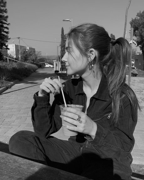 Effy Palarya high quality star pics