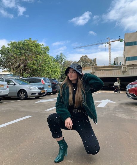 Effy Palarya adult star photo