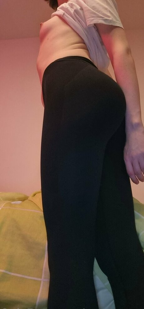 mementomarly nudes star images