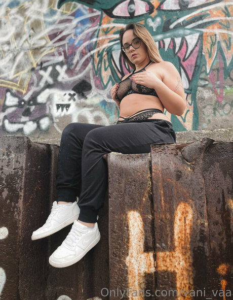 vani vaa pornstar sexy pictures